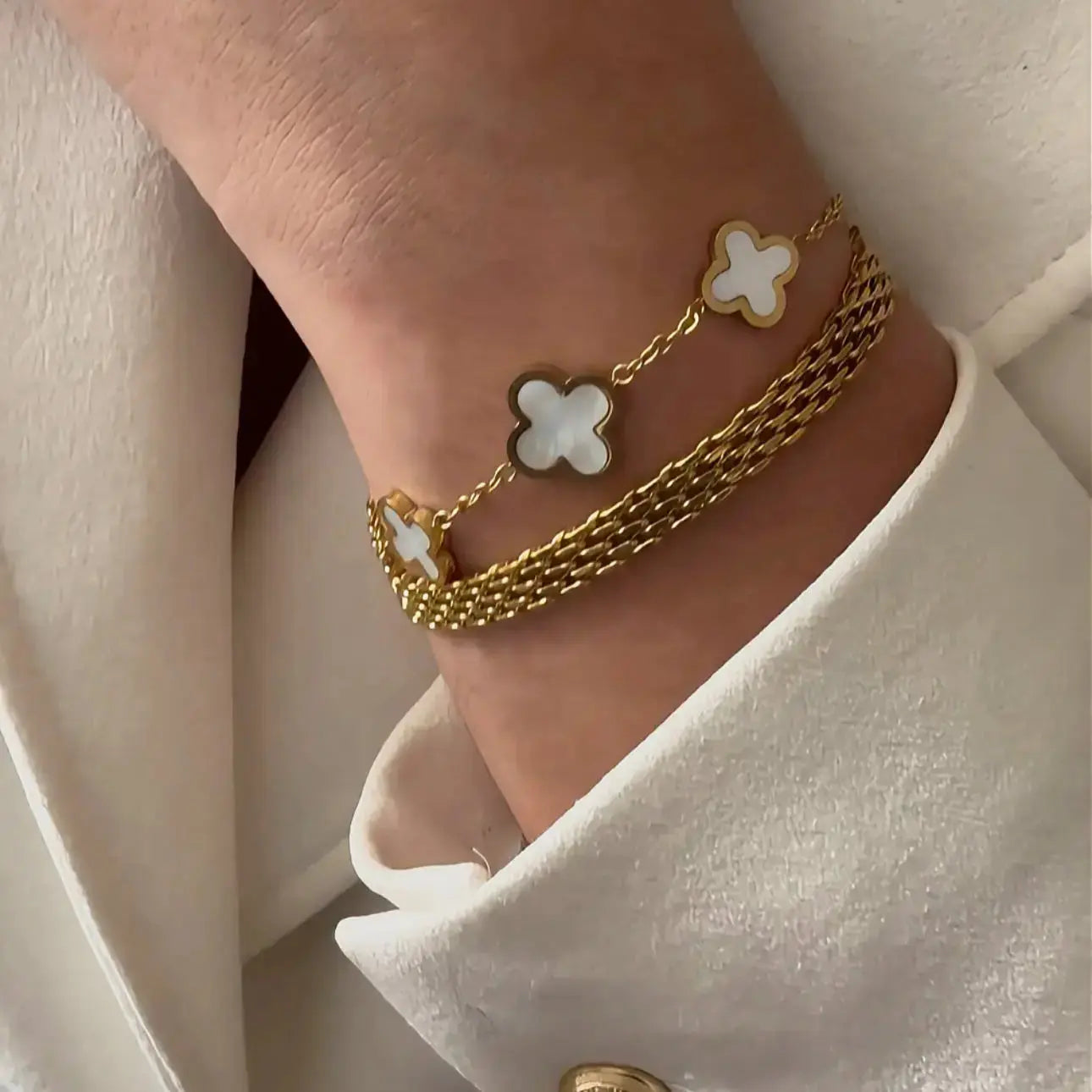 Bracelet doré Iséa