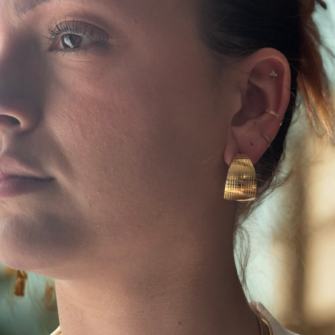 Boucles d’oreilles créoles Liora – Dorées