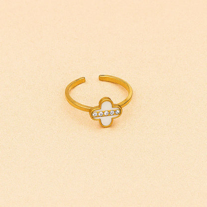 Bague Trèfle Éclat – dorée & cristaux blancs