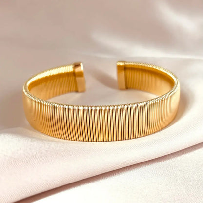 Bracelet Léa – Doré, argenté, design goutte - Harmony & Senteur