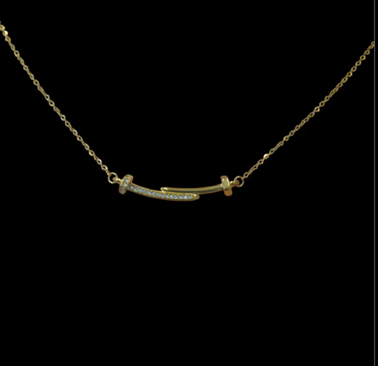 Collier Ava – doré, pendentif rond - Harmony & Senteur